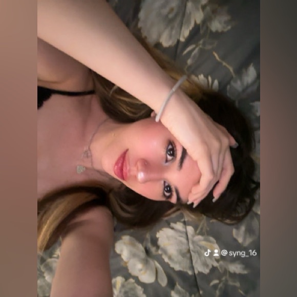 Meet your Posher, Sarynthia - Picture 4 of 4